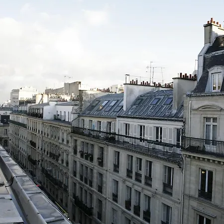 Апартаменты Haussmann Saint Lazare Париж