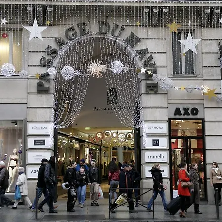 Апартаменты Haussmann Saint Lazare