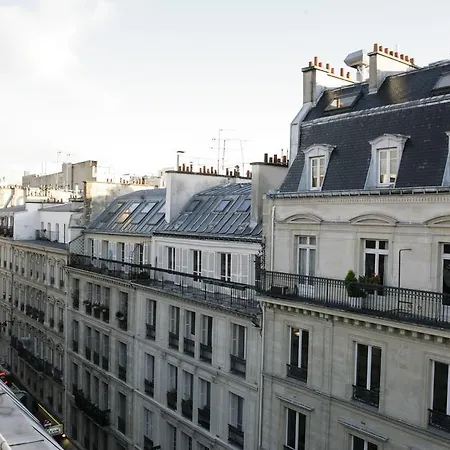 Апартаменты Haussmann Saint Lazare *