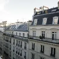 Апартаменты Haussmann Saint Lazare Париж